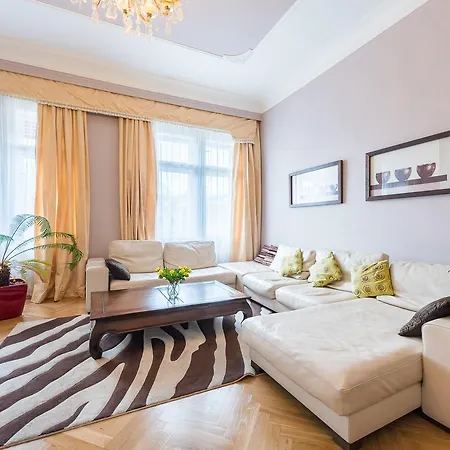 Wenceslas Square Apartment Prag